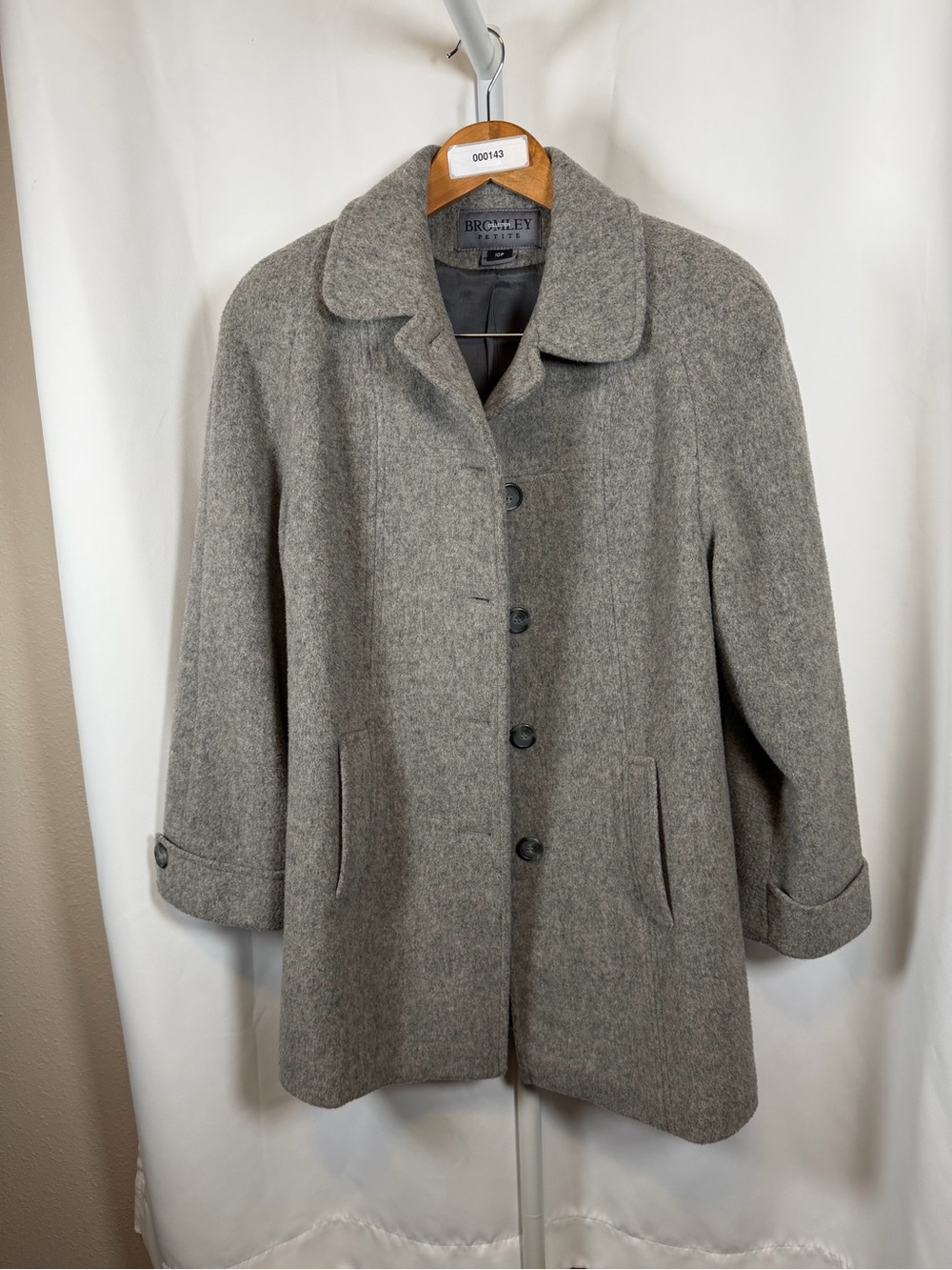 Bromley Collection Petite Women’s 10P Gray Wool Blend Button Front Coat Jacket